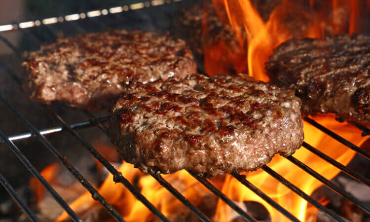 5 Ways to Mess Up When Grilling Burgers